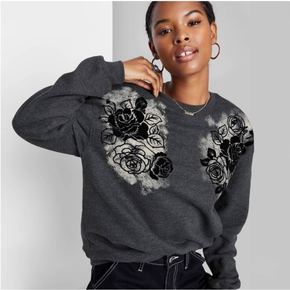 Wild Fable Charcoal Floral Sweatshirt